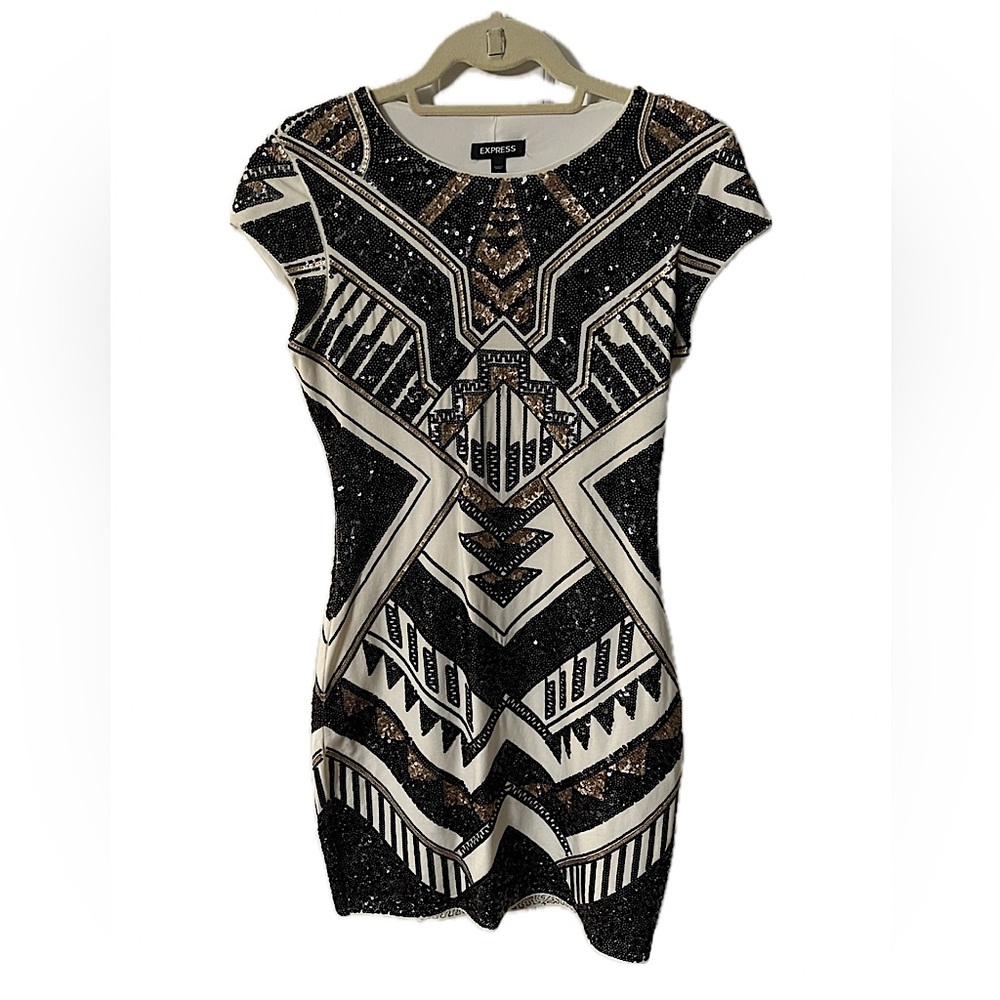 EXPRESS DRESS